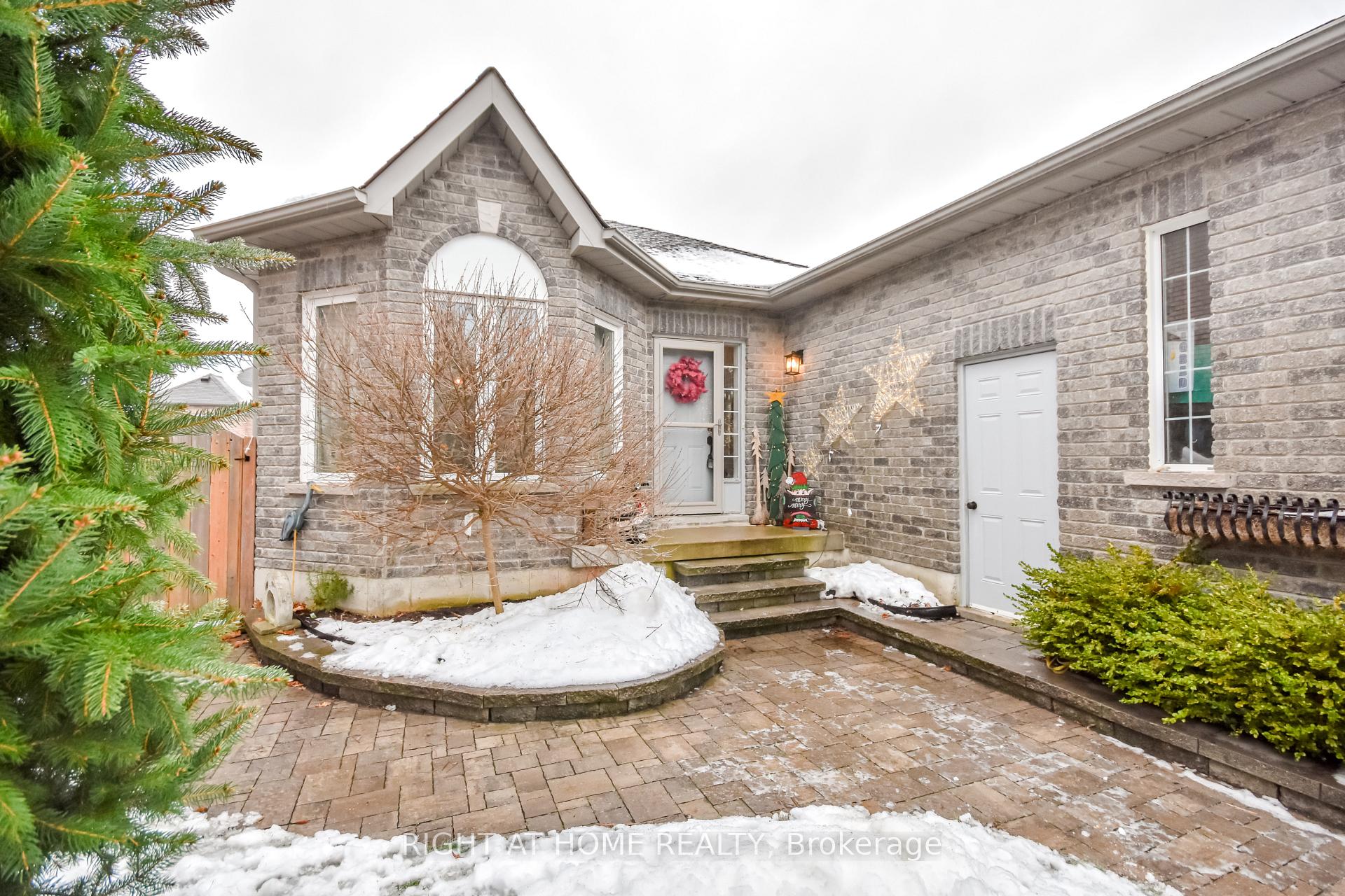 Photo 3 of 159 Birkhall Place, Barrie, Innis-Shore — HOMEH