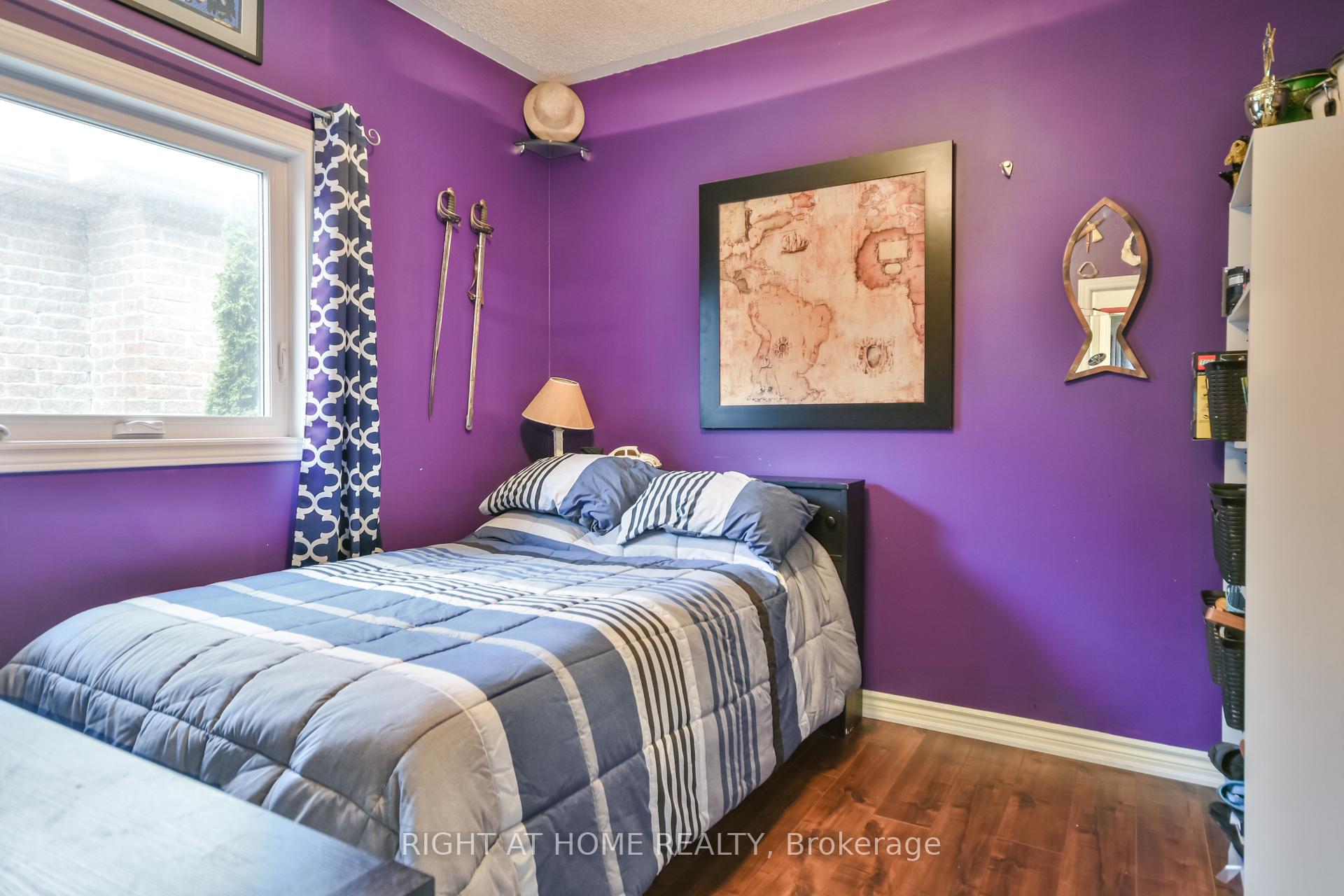 Photo 4 of 159 Birkhall Place, Barrie, Innis-Shore — HOMEH