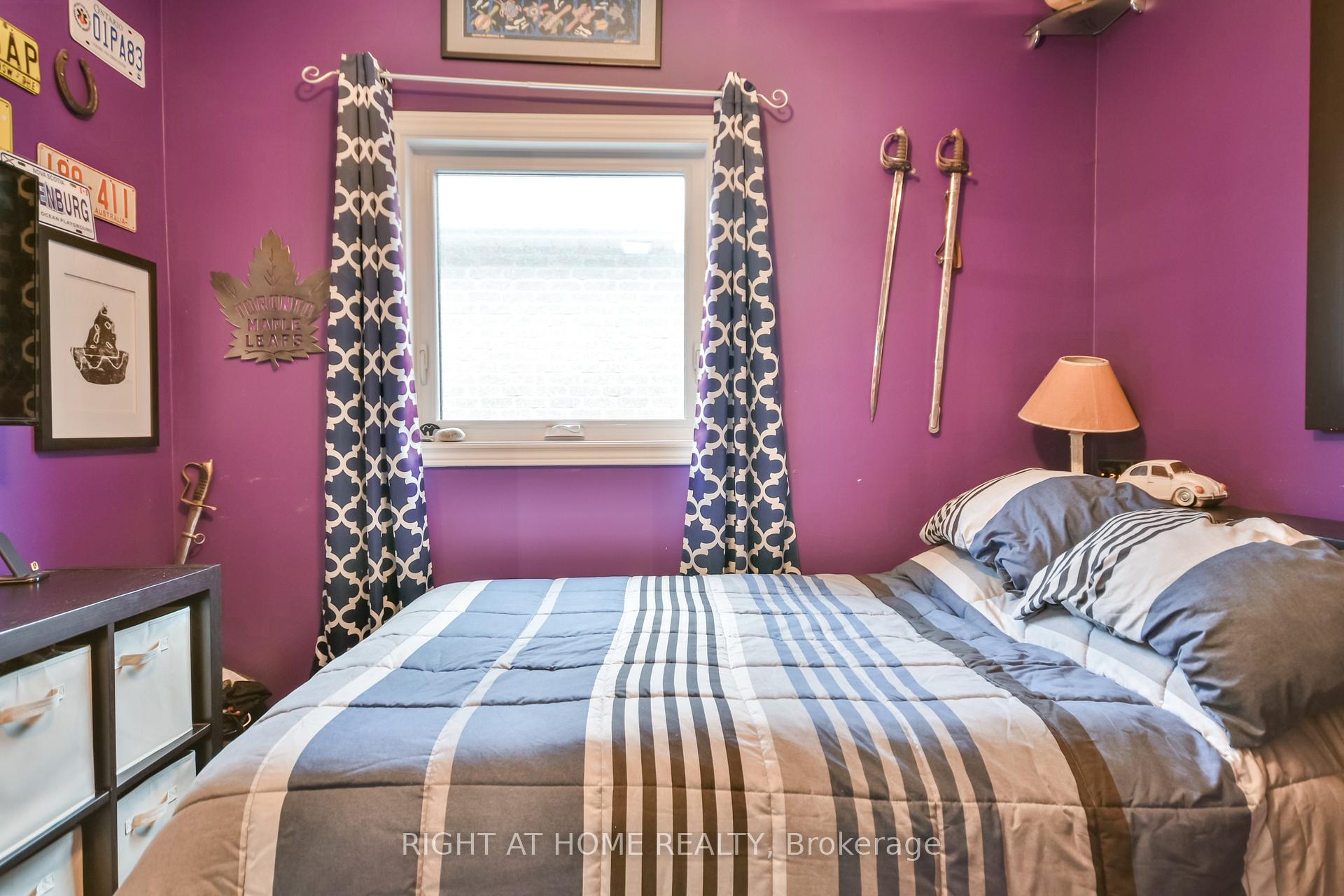 Photo 5 of 159 Birkhall Place, Barrie, Innis-Shore — HOMEH