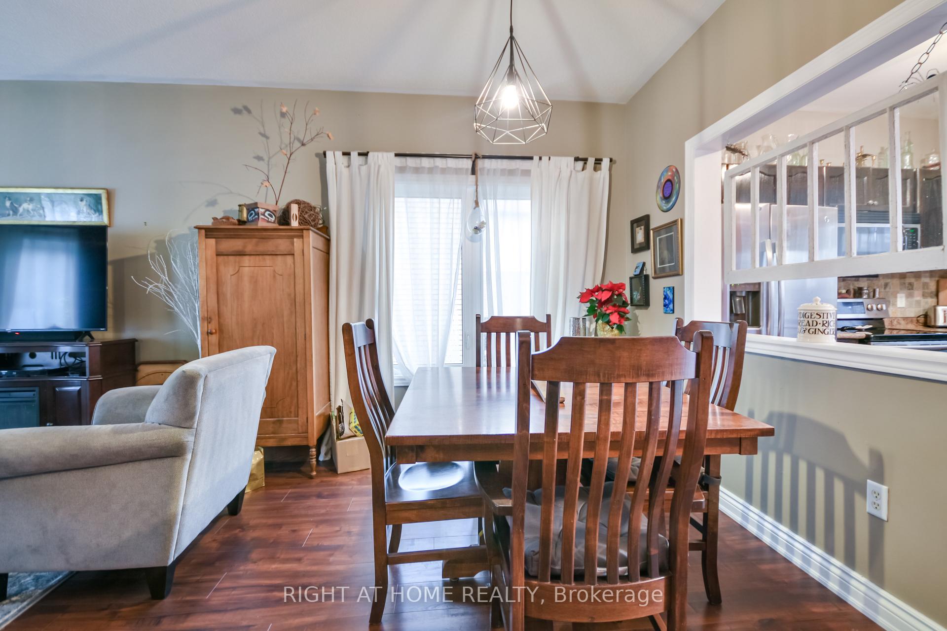 Photo 15 of 159 Birkhall Place, Barrie, Innis-Shore — HOMEH