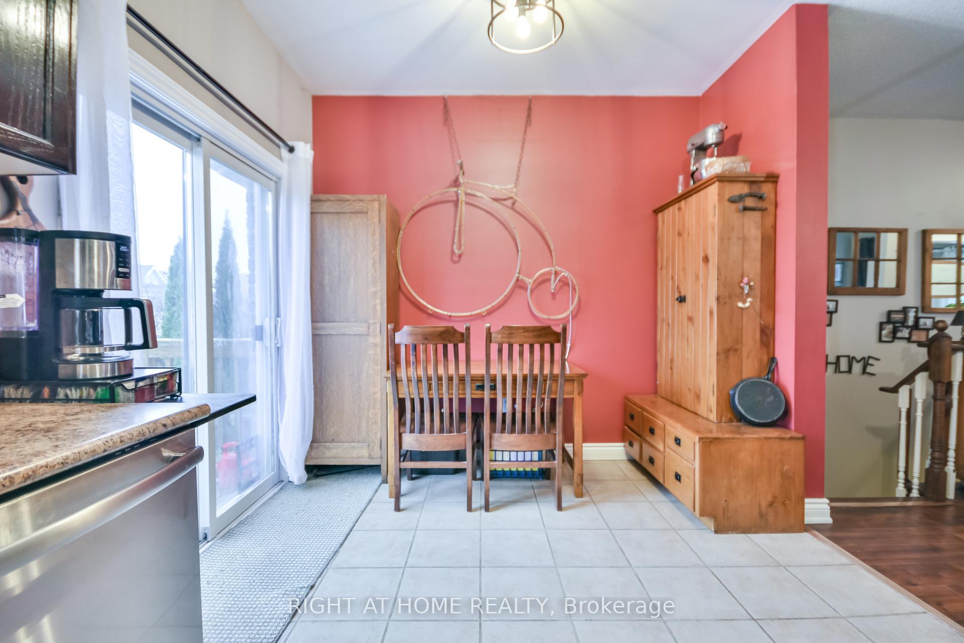 Photo 20 of 159 Birkhall Place, Barrie, Innis-Shore — HOMEH