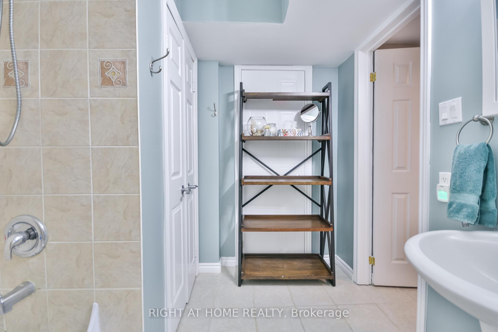 Photo 34 of 159 Birkhall Place, Barrie, Innis-Shore — HOMEH