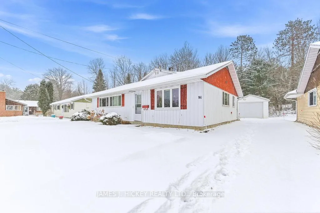 Photo 2 of 94 Glendale Avenue, Deep River — HOMEH