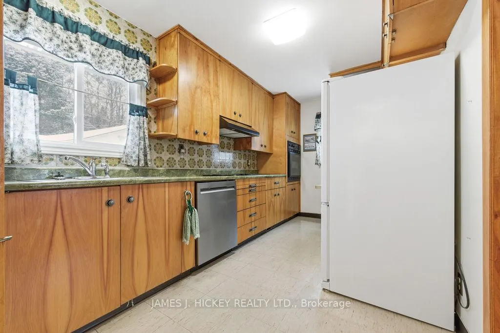 Photo 9 of 94 Glendale Avenue, Deep River — HOMEH