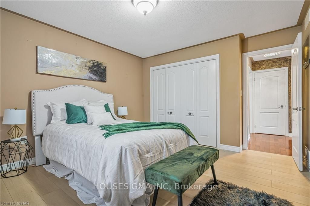Photo 13 of 84 Avery Crescent, St. Catharines, Oakdale — HOMEH