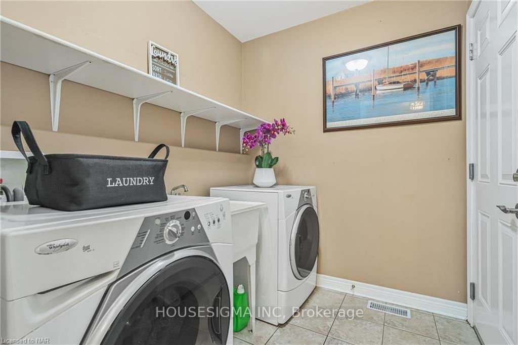 Photo 18 of 84 Avery Crescent, St. Catharines, Oakdale — HOMEH