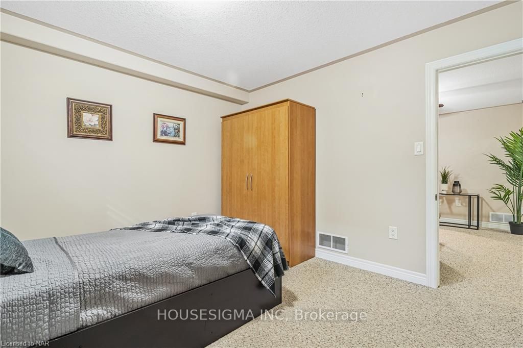 Photo 23 of 84 Avery Crescent, St. Catharines, Oakdale — HOMEH