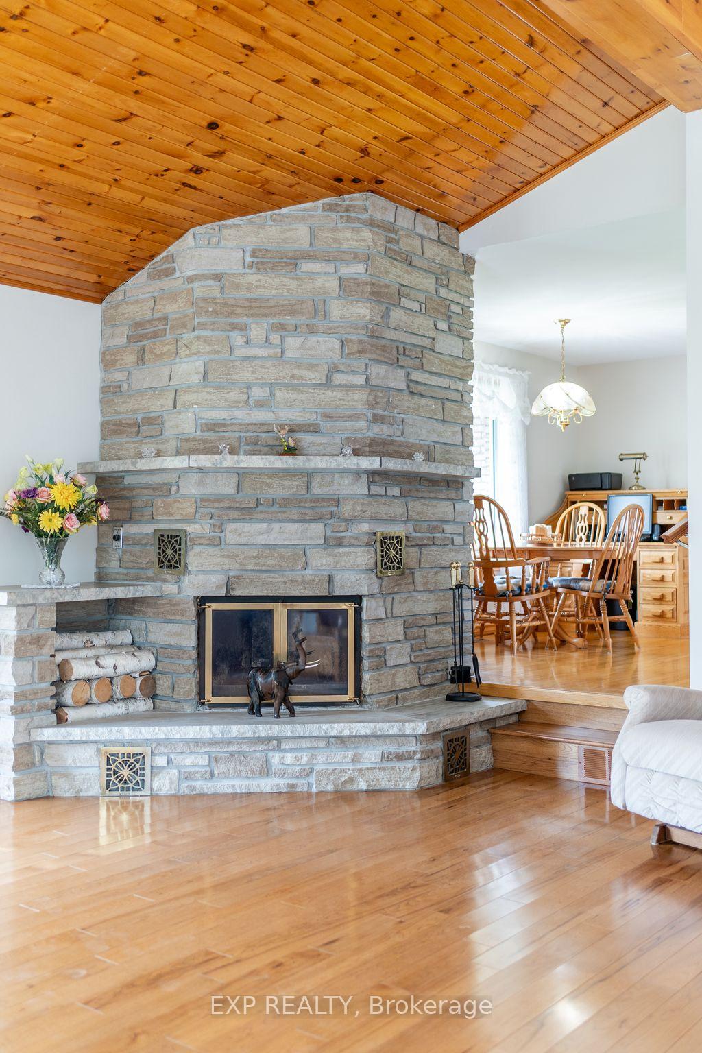 Photo 11 of 2106 County Road 30 N, Brighton, Rural Brighton — HOMEH