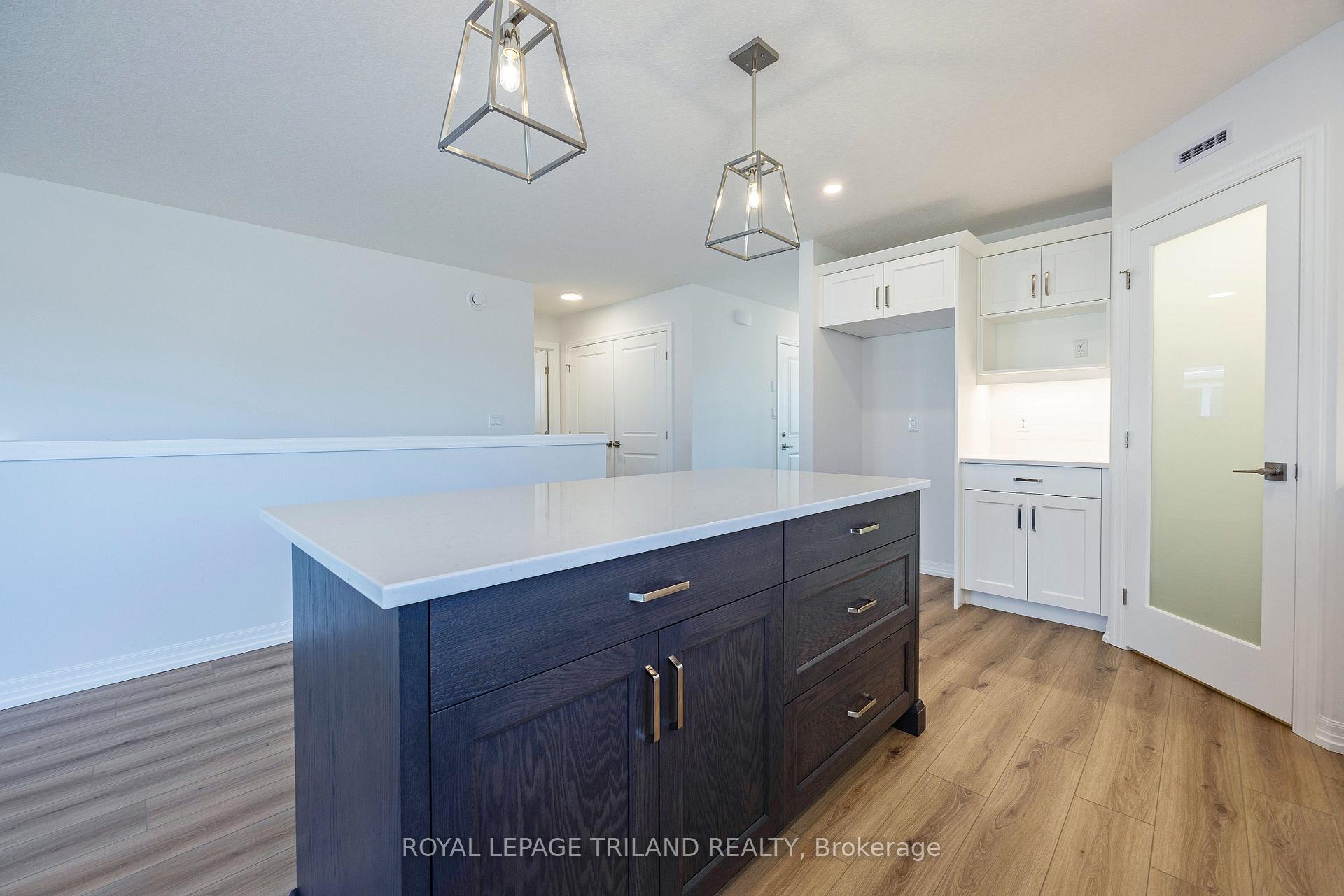 Photo 11 of 168 Renaissance Drive, St. Thomas — HOMEH