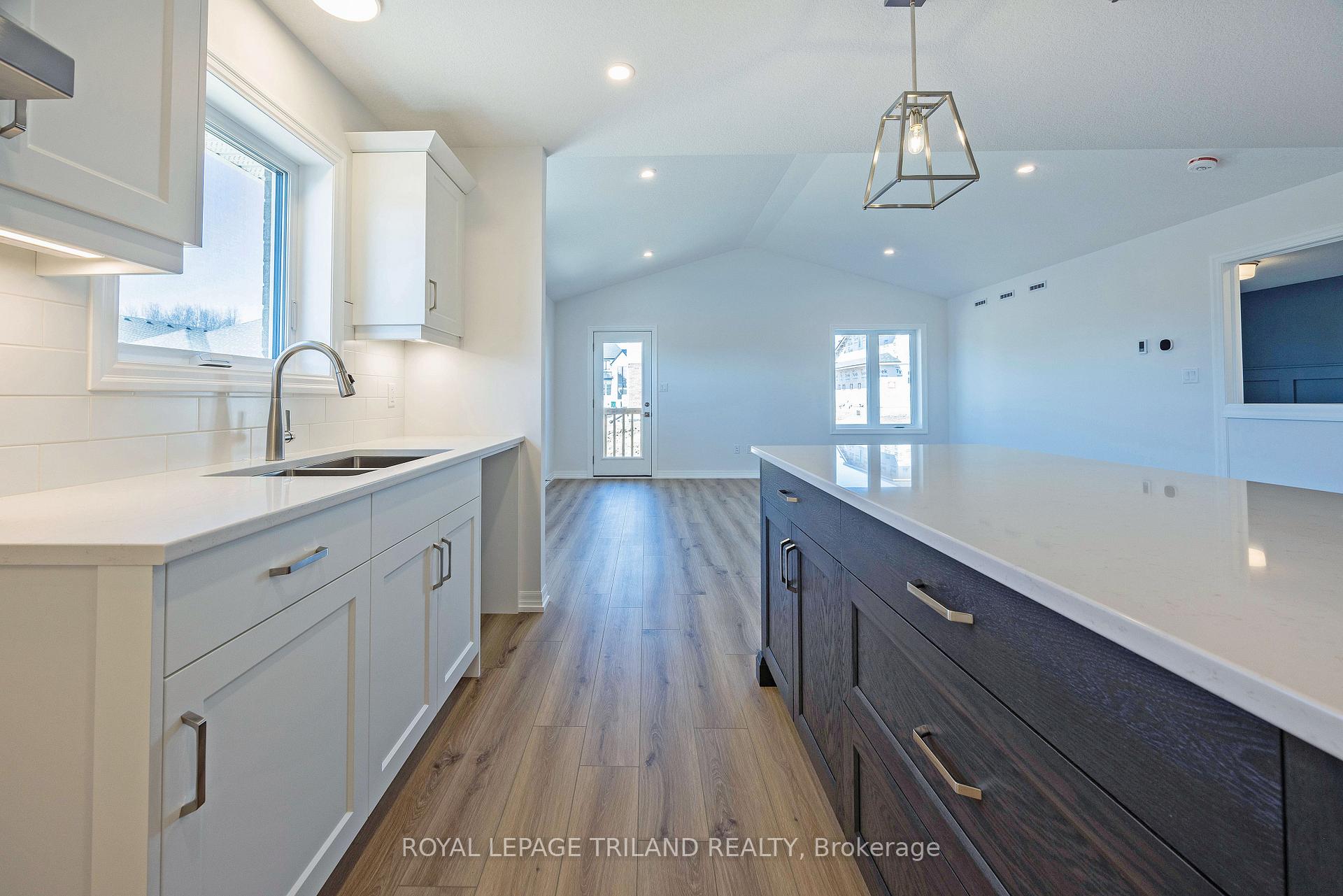 Photo 12 of 168 Renaissance Drive, St. Thomas — HOMEH