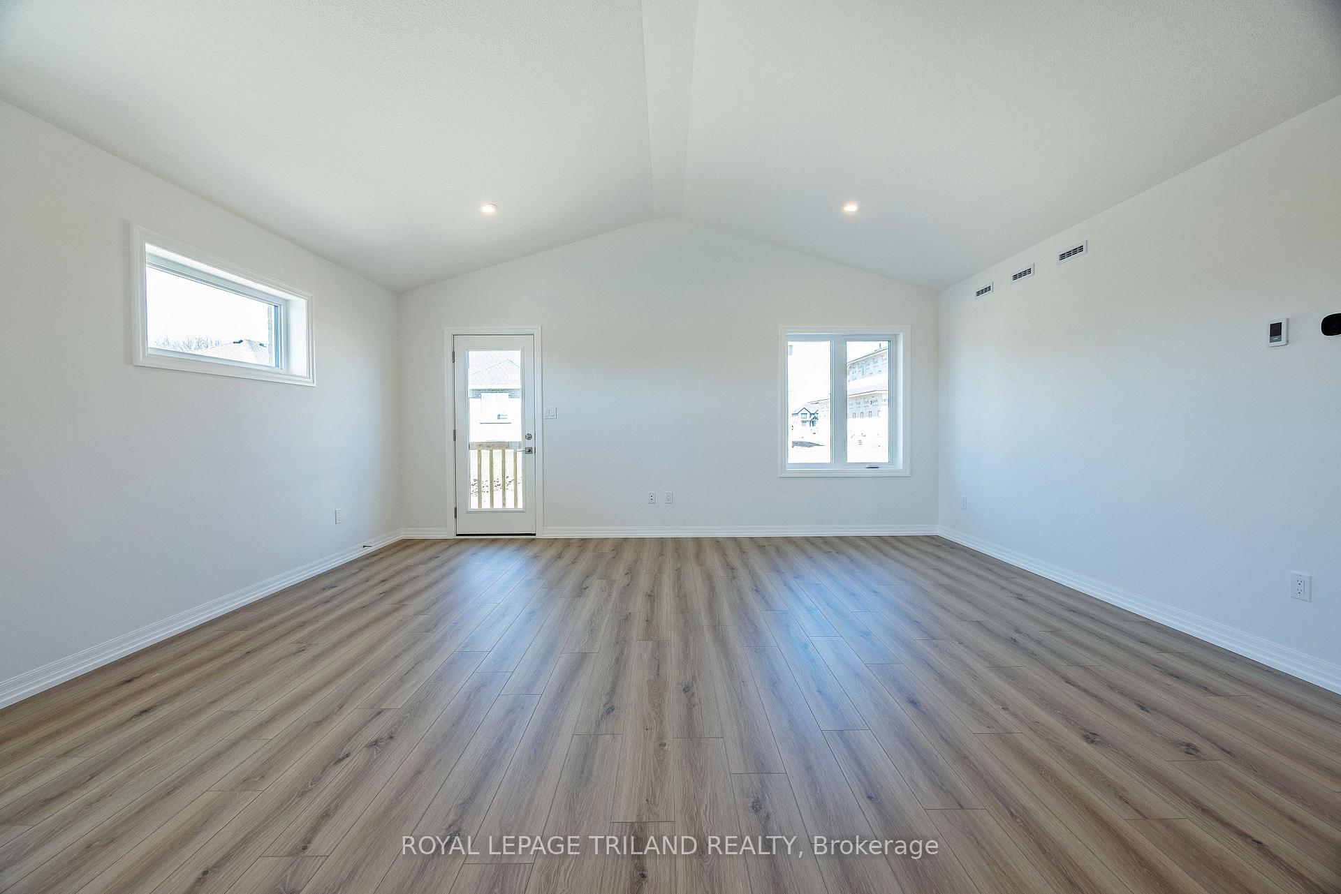 Photo 14 of 168 Renaissance Drive, St. Thomas — HOMEH