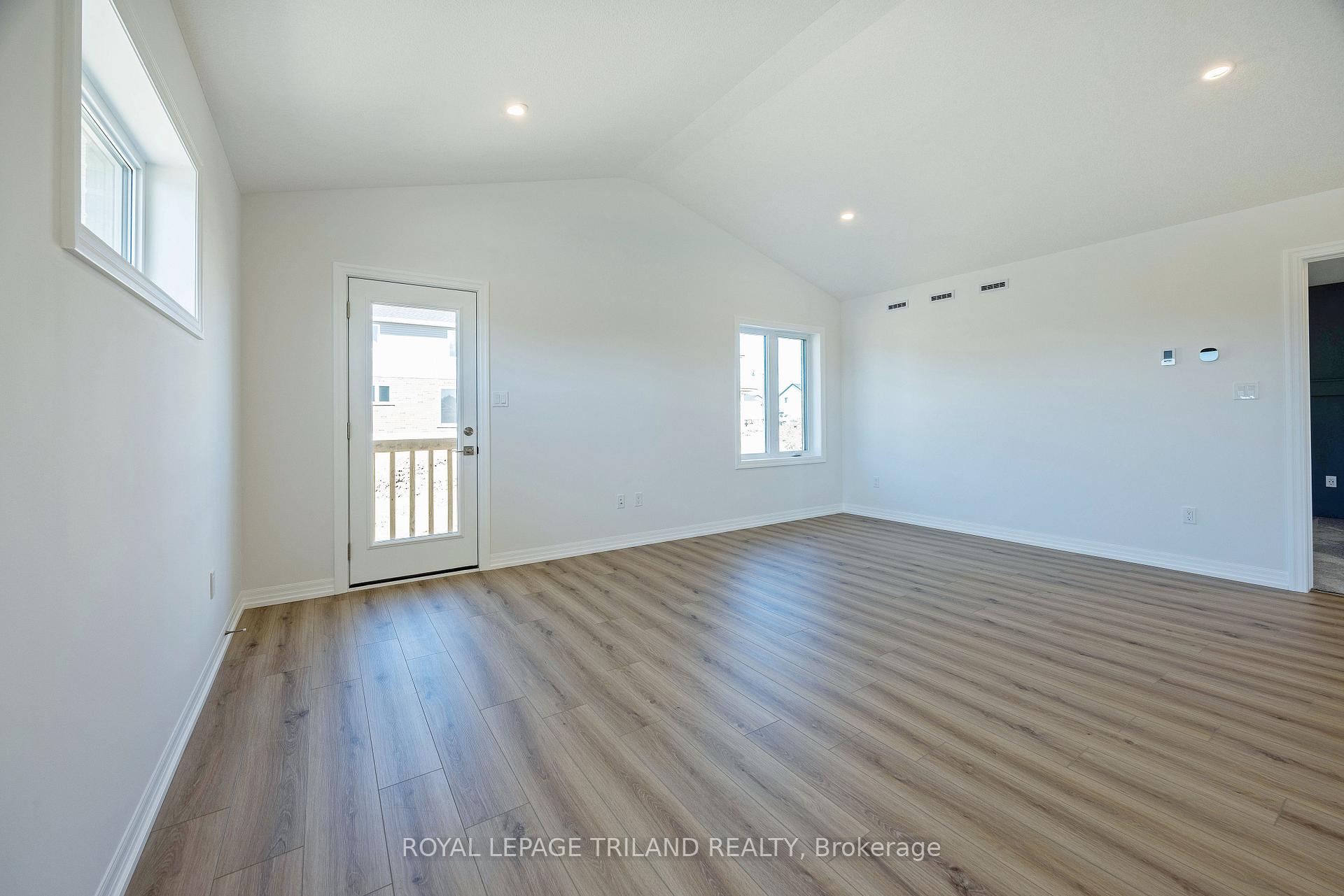 Photo 15 of 168 Renaissance Drive, St. Thomas — HOMEH