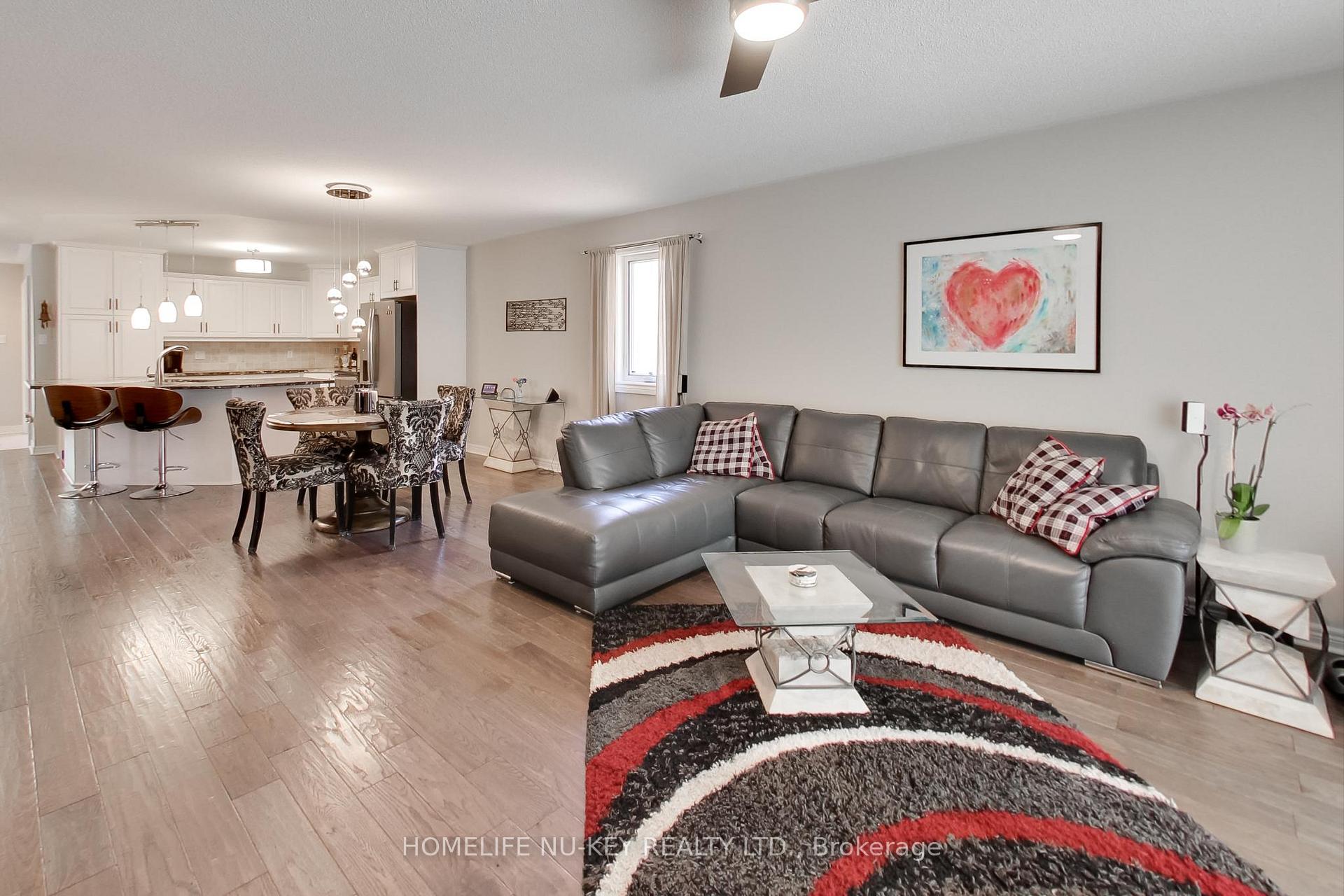 Photo 13 of 5 Duval Drive, Barrie, East Bayfield — HOMEH