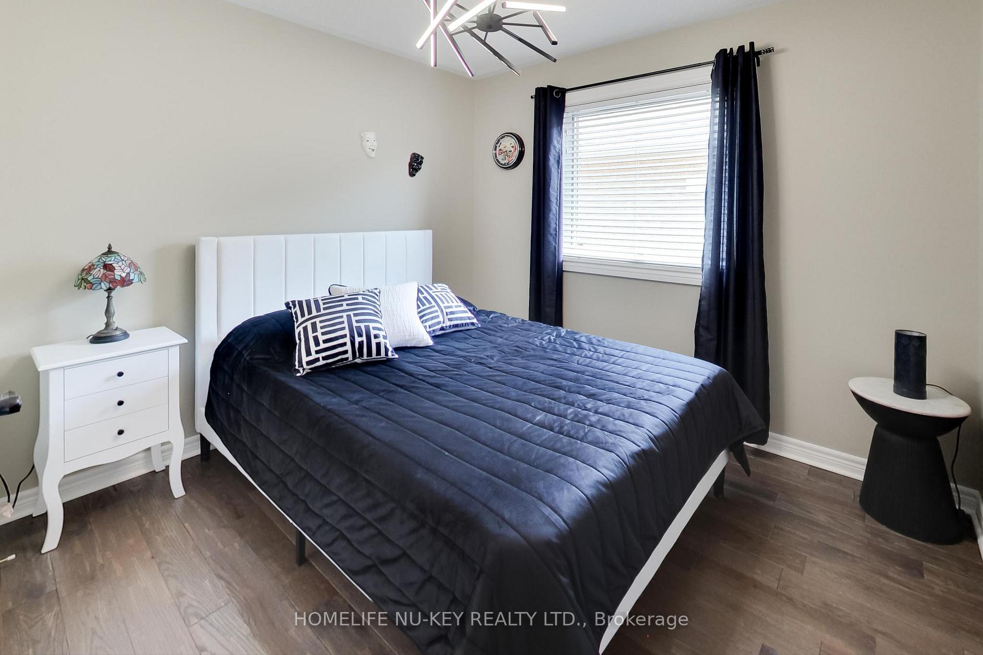 Photo 20 of 5 Duval Drive, Barrie, East Bayfield — HOMEH
