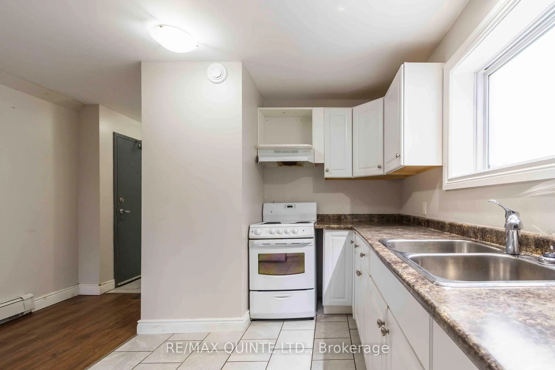 Photo 11 of 59 North Front Street, Belleville, Belleville Ward — HOMEH