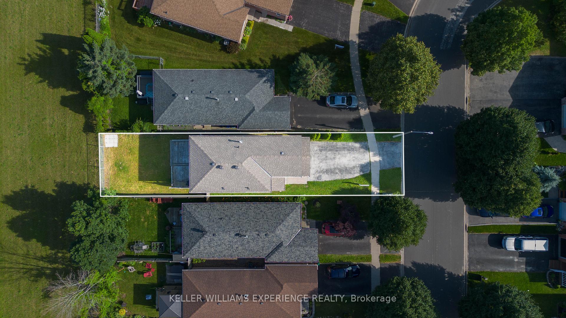 Photo 25 of 141 Benson Drive, Barrie, Northwest — HOMEH