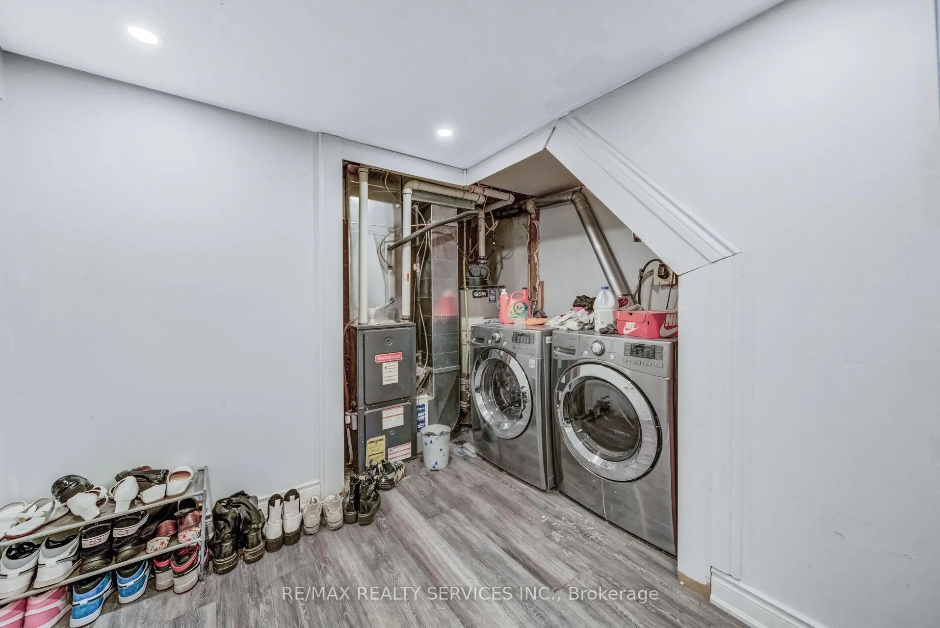 Photo 31 of 39 Flavian Crescent, Brampton, Southgate — HOMEH