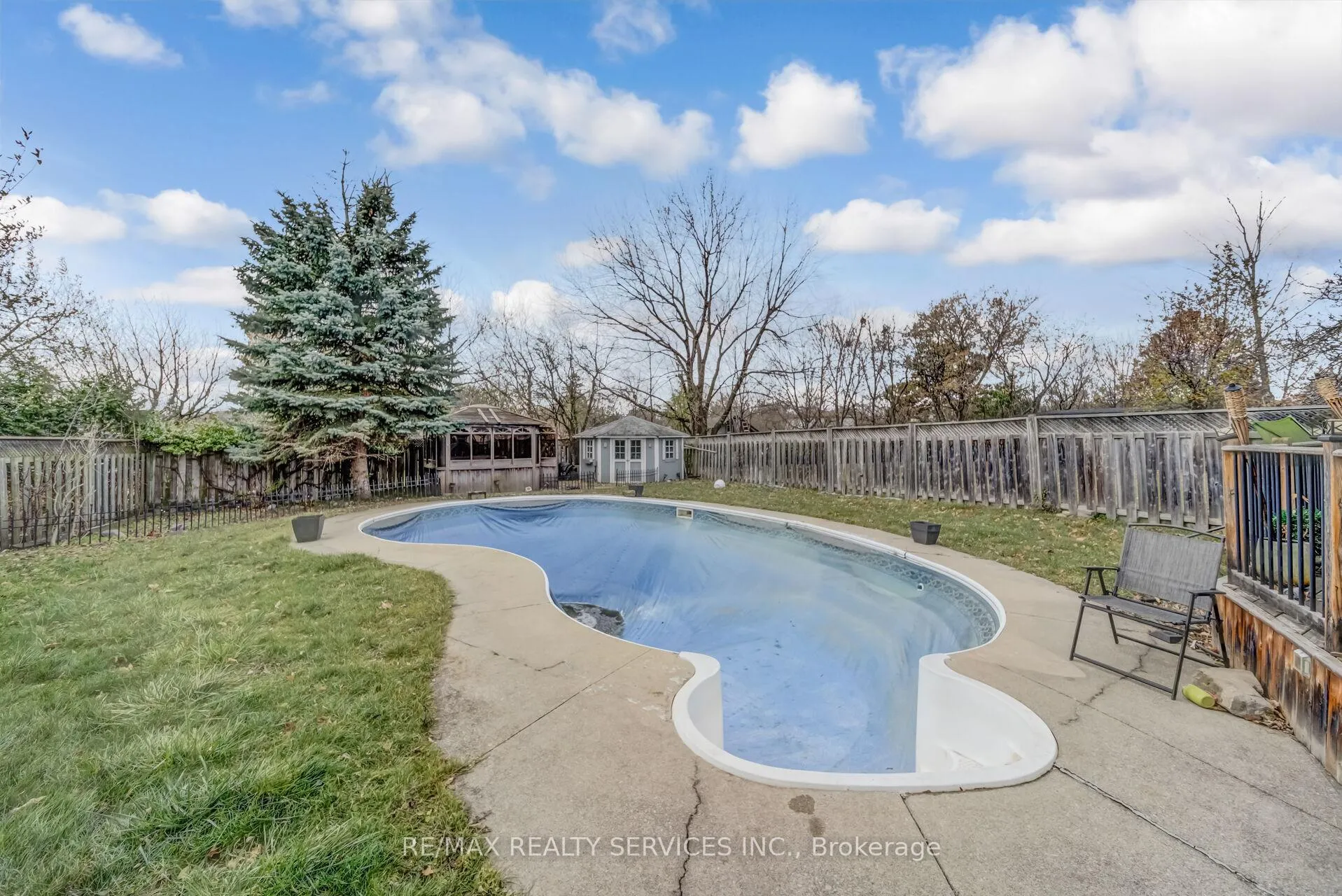 Photo 45 of 39 Flavian Crescent, Brampton, Southgate — HOMEH