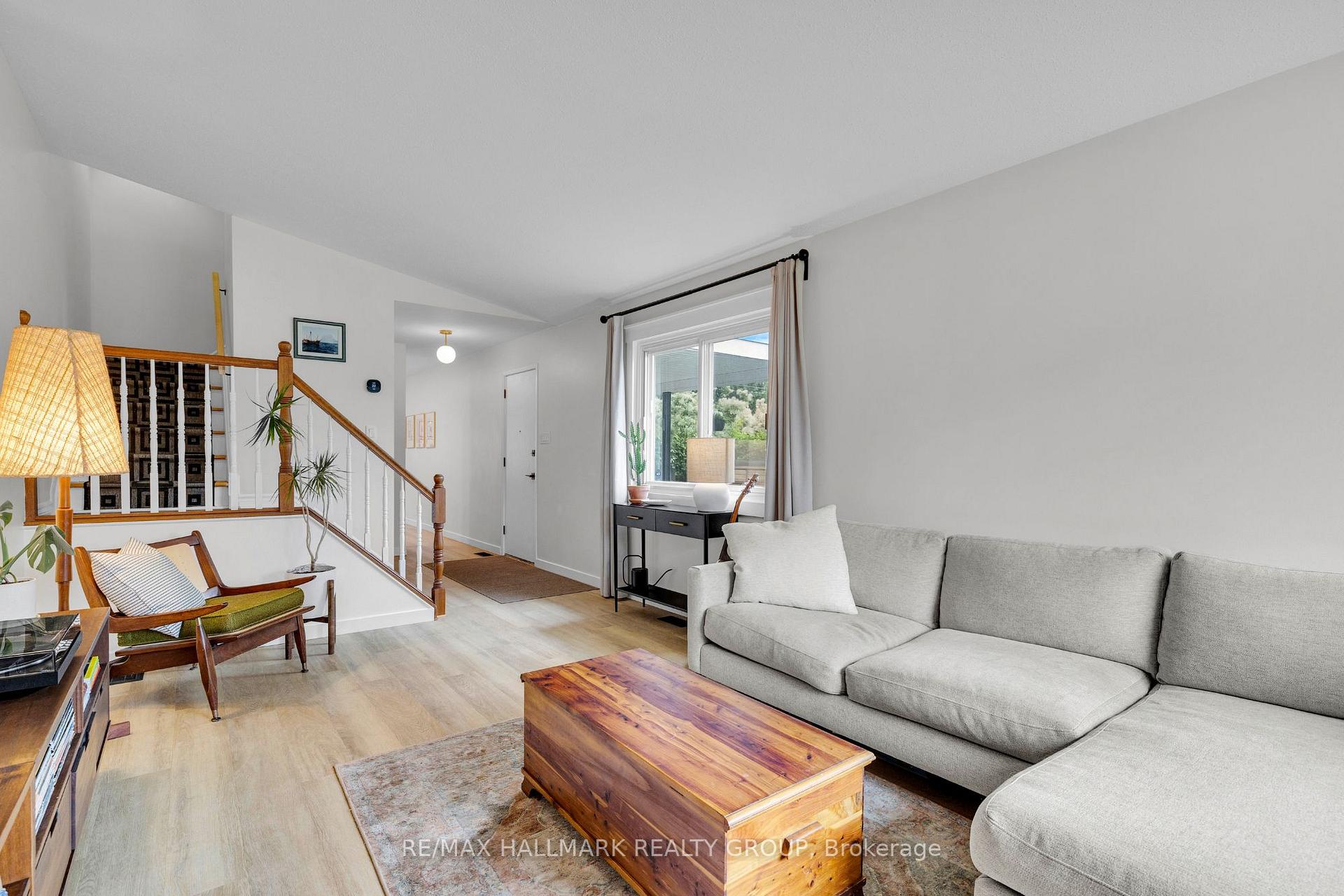 Photo 7 of 1292 Henry Farm Drive, Ottawa, Copeland Park — HOMEH