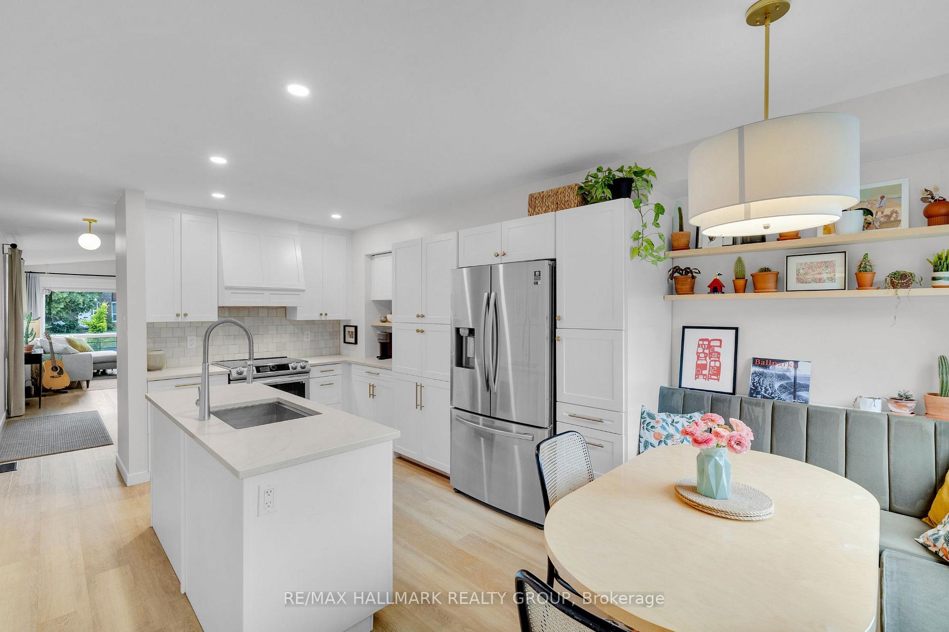 Photo 9 of 1292 Henry Farm Drive, Ottawa, Copeland Park — HOMEH