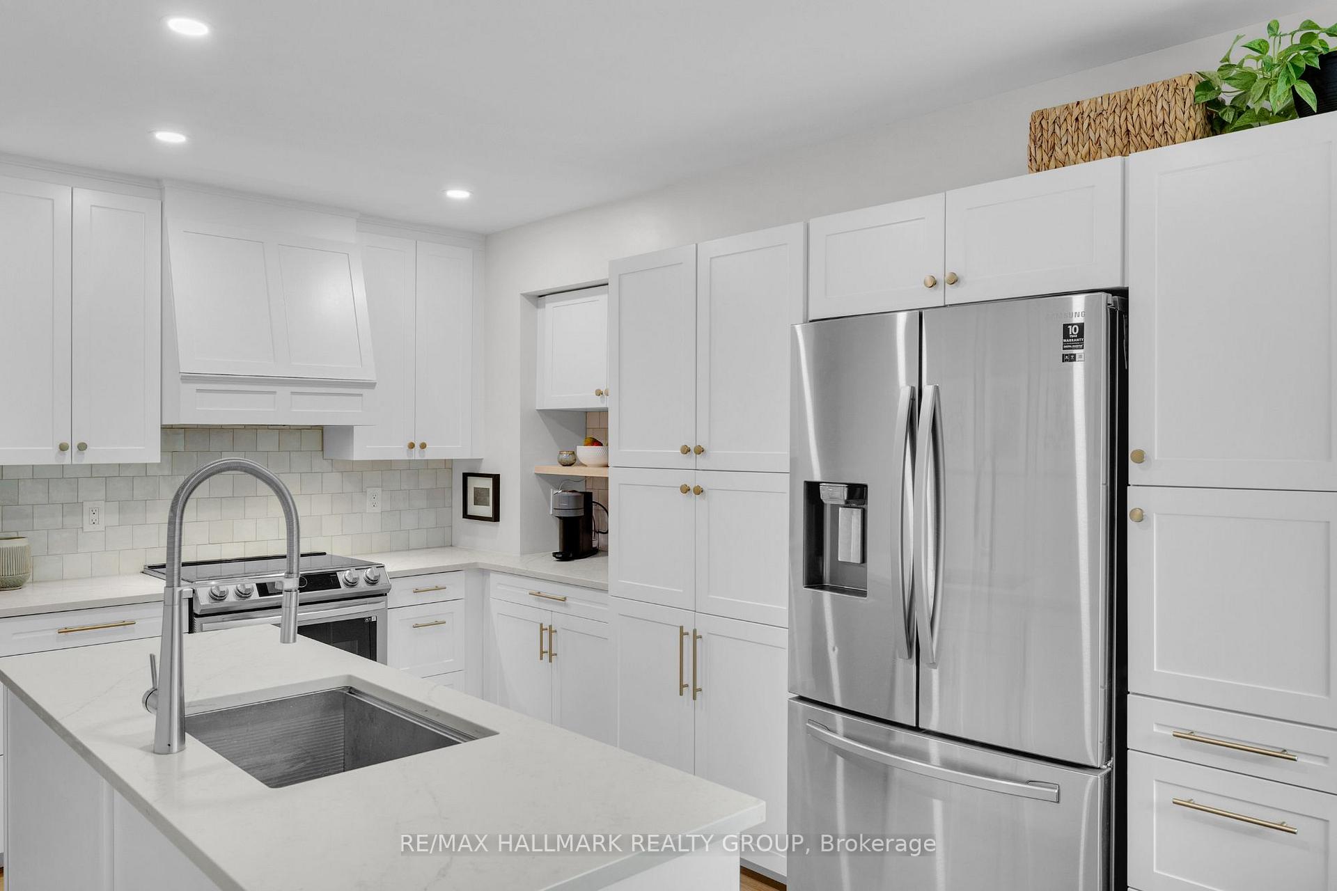 Photo 10 of 1292 Henry Farm Drive, Ottawa, Copeland Park — HOMEH