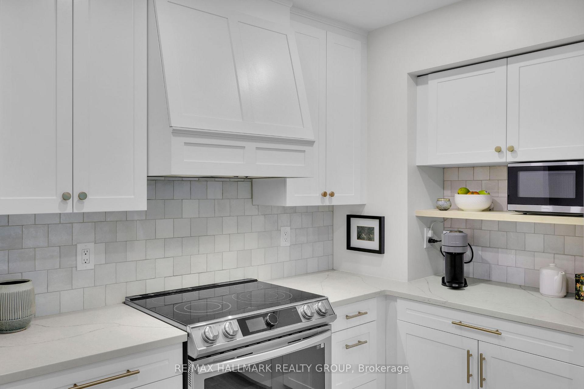 Photo 12 of 1292 Henry Farm Drive, Ottawa, Copeland Park — HOMEH