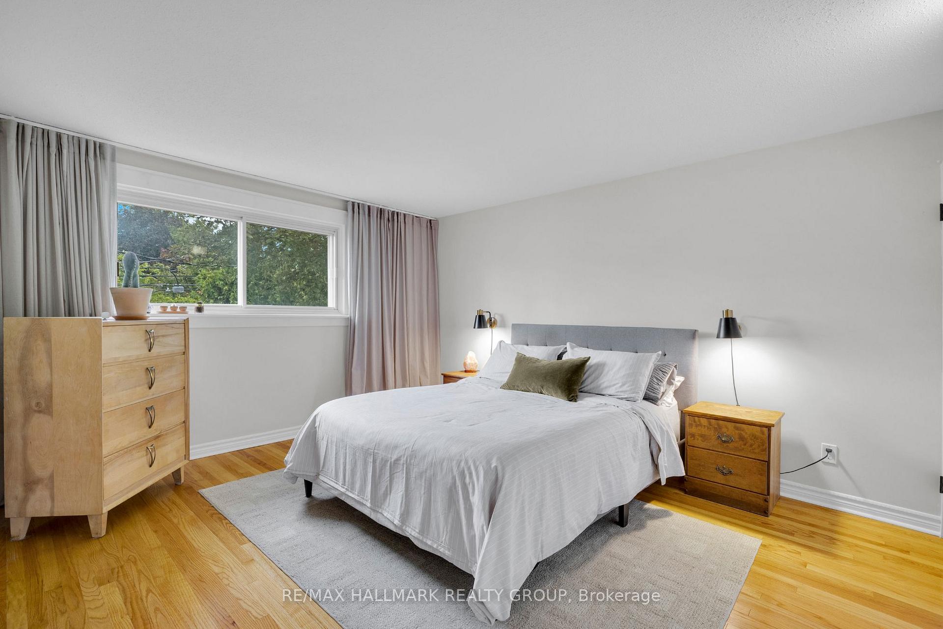 Photo 16 of 1292 Henry Farm Drive, Ottawa, Copeland Park — HOMEH
