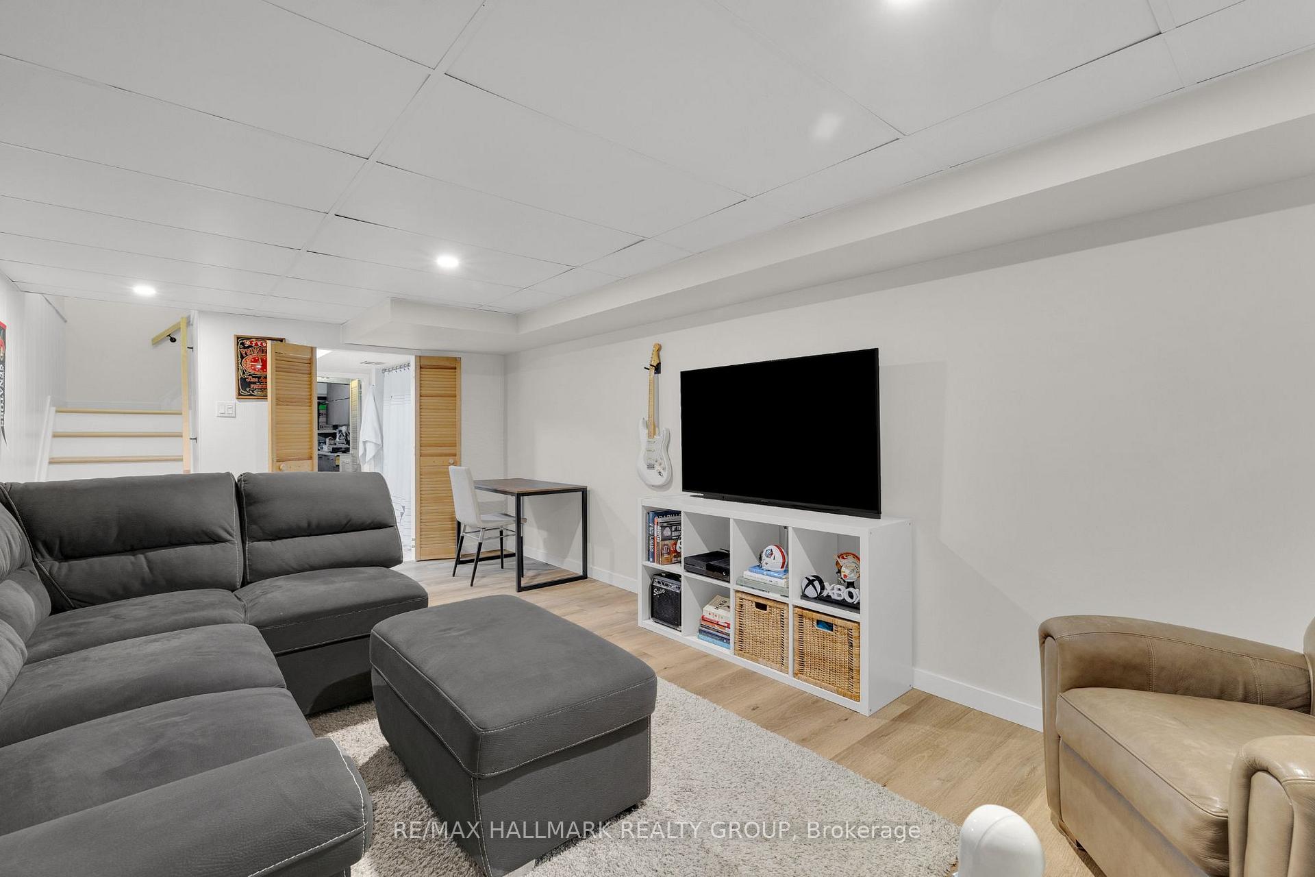 Photo 24 of 1292 Henry Farm Drive, Ottawa, Copeland Park — HOMEH