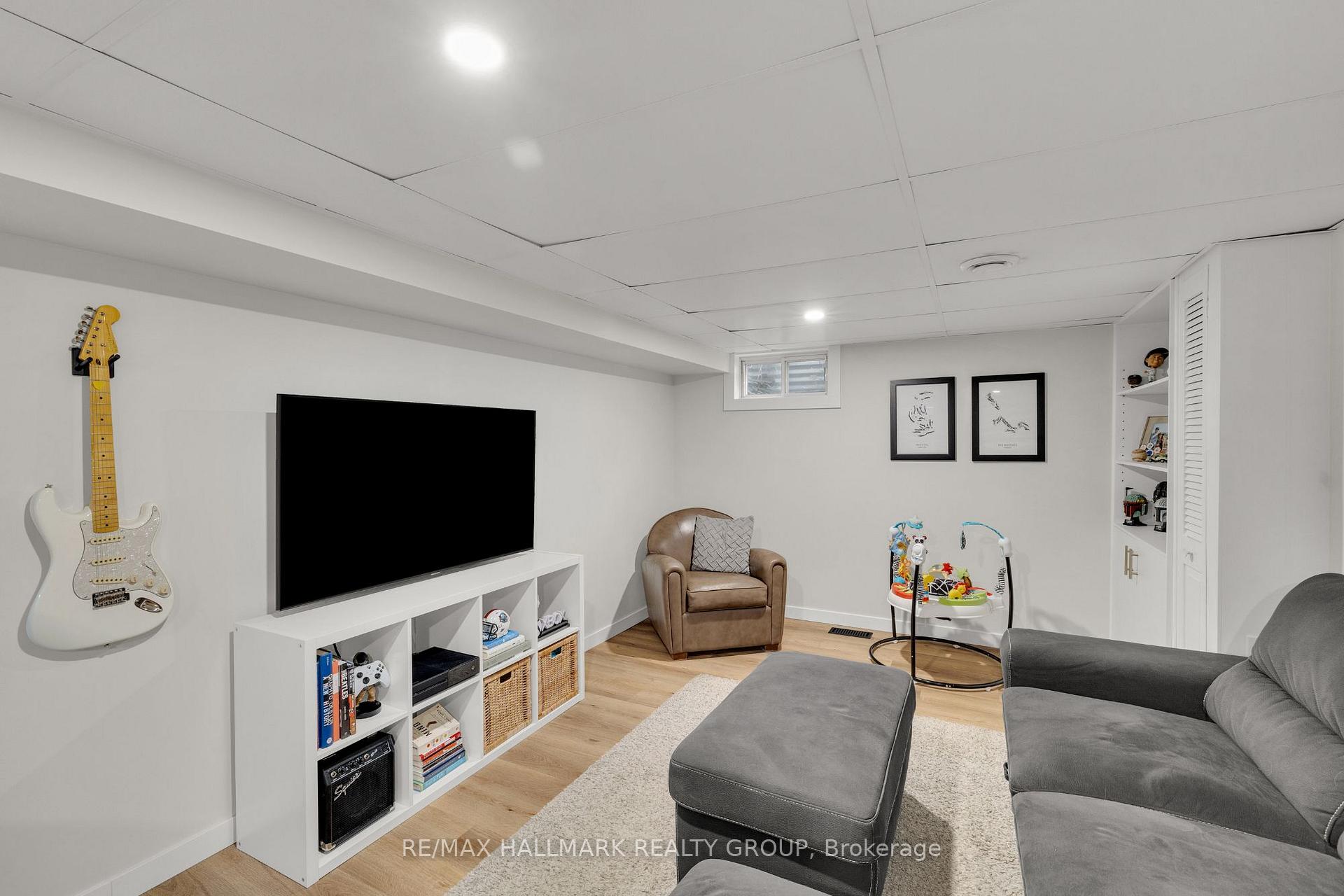 Photo 26 of 1292 Henry Farm Drive, Ottawa, Copeland Park — HOMEH