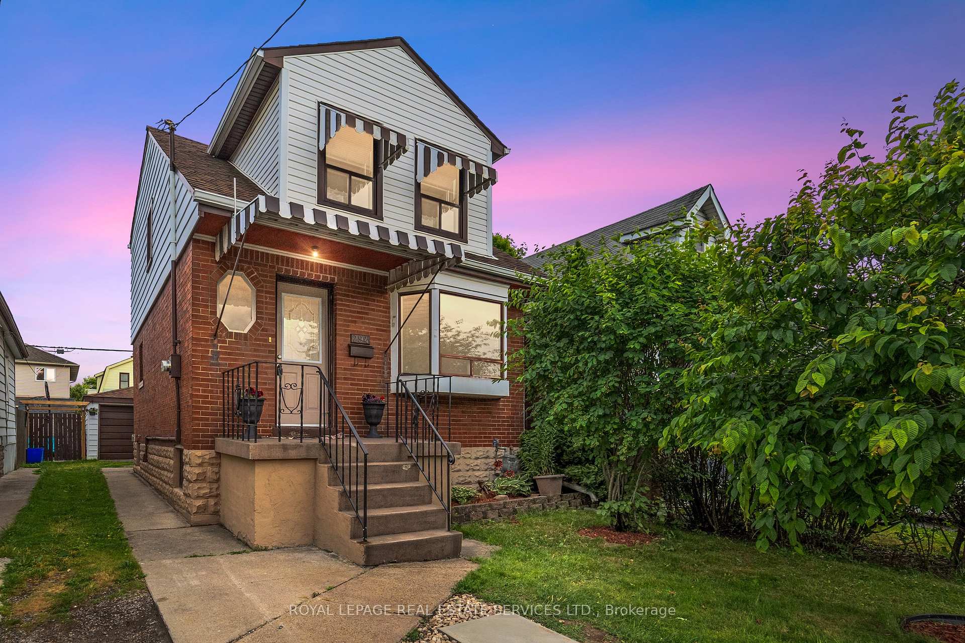 Front of 294 Cope Street