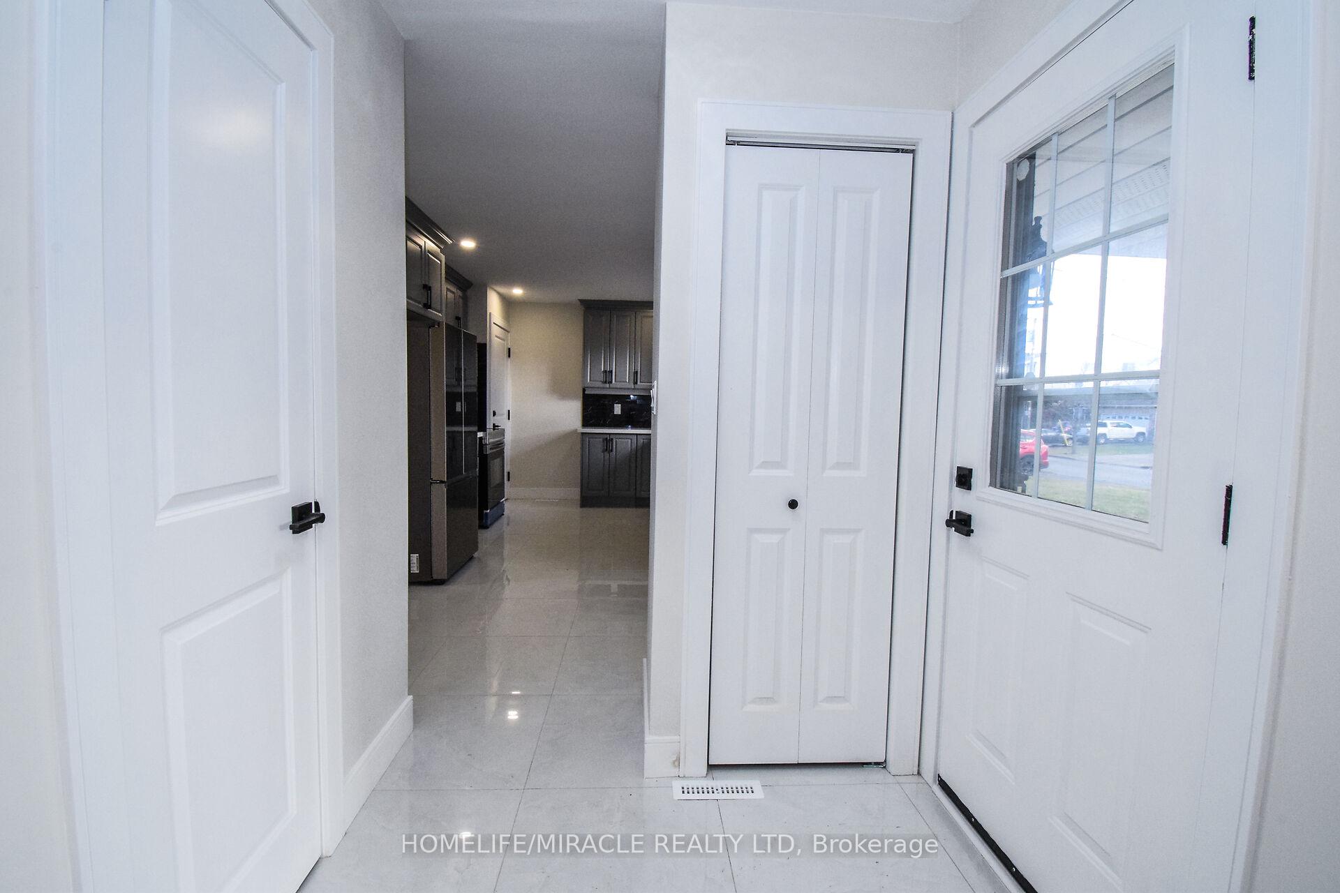 Photo 5 of 25 Meredith Drive, St. Catharines, Carlton/Bunting — HOMEH
