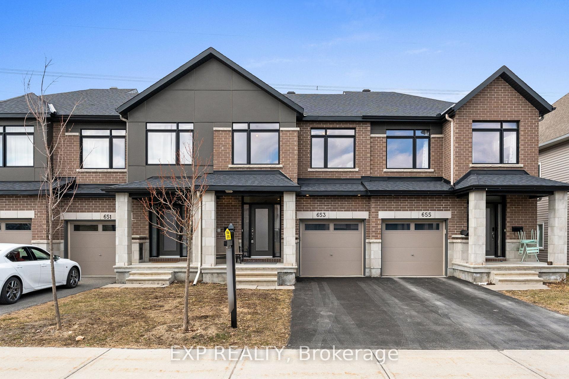 Front of 653 Putney Crescent