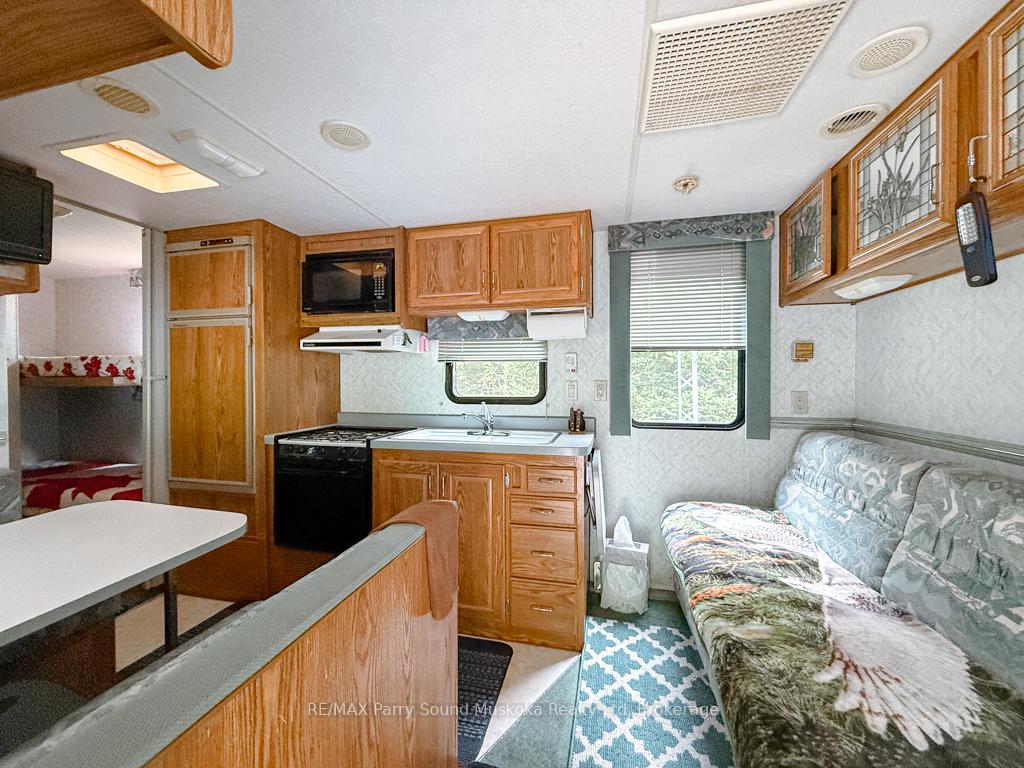 Photo 4 of 335 Centre Road, McKellar — HOMEH