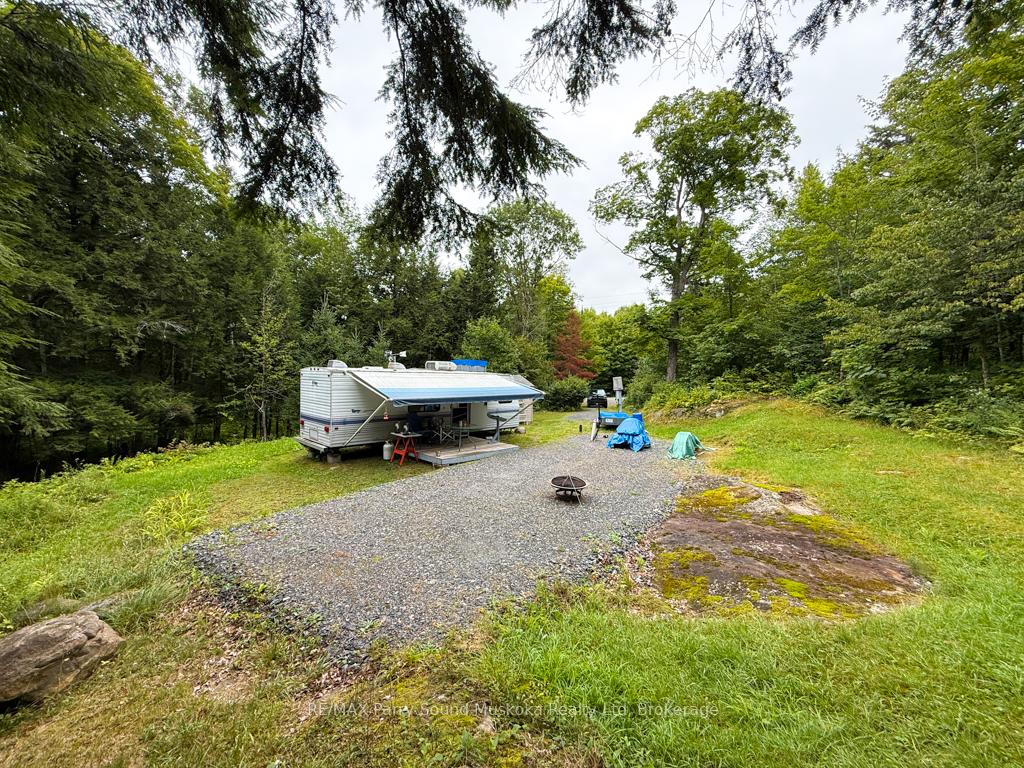 Photo 10 of 335 Centre Road, McKellar — HOMEH