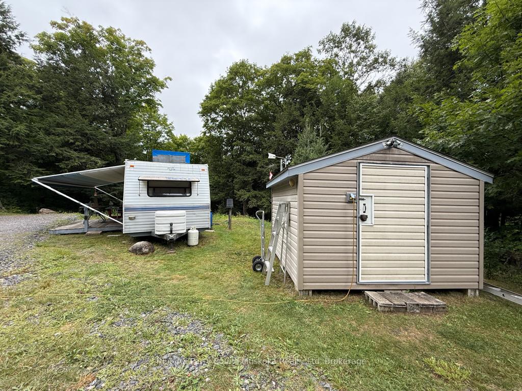Photo 11 of 335 Centre Road, McKellar — HOMEH