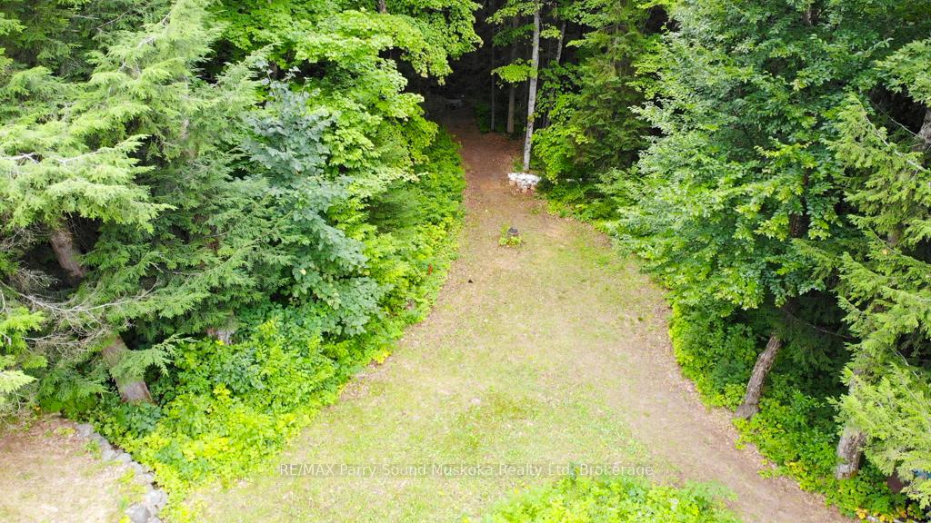 Photo 13 of 335 Centre Road, McKellar — HOMEH