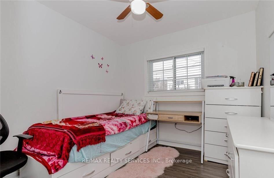 Photo 16 of 18 Greenlaw Place, St. Catharines, Downtown — HOMEH