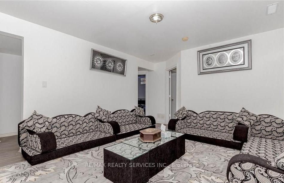 Photo 20 of 18 Greenlaw Place, St. Catharines, Downtown — HOMEH