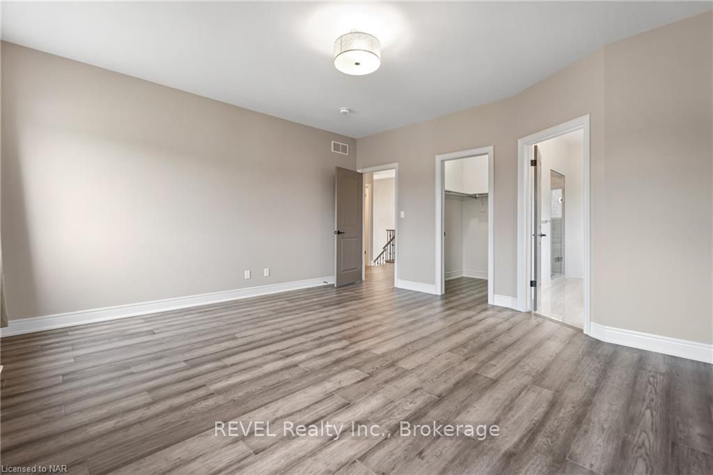 Photo 26 of 43 Berkshire Drive, St. Catharines, Carlton/Bunting — HOMEH