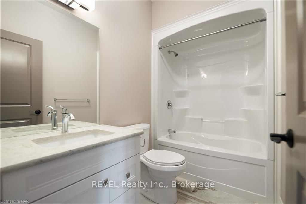 Photo 31 of 43 Berkshire Drive, St. Catharines, Carlton/Bunting — HOMEH
