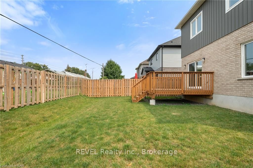 Photo 43 of 43 Berkshire Drive, St. Catharines, Carlton/Bunting — HOMEH