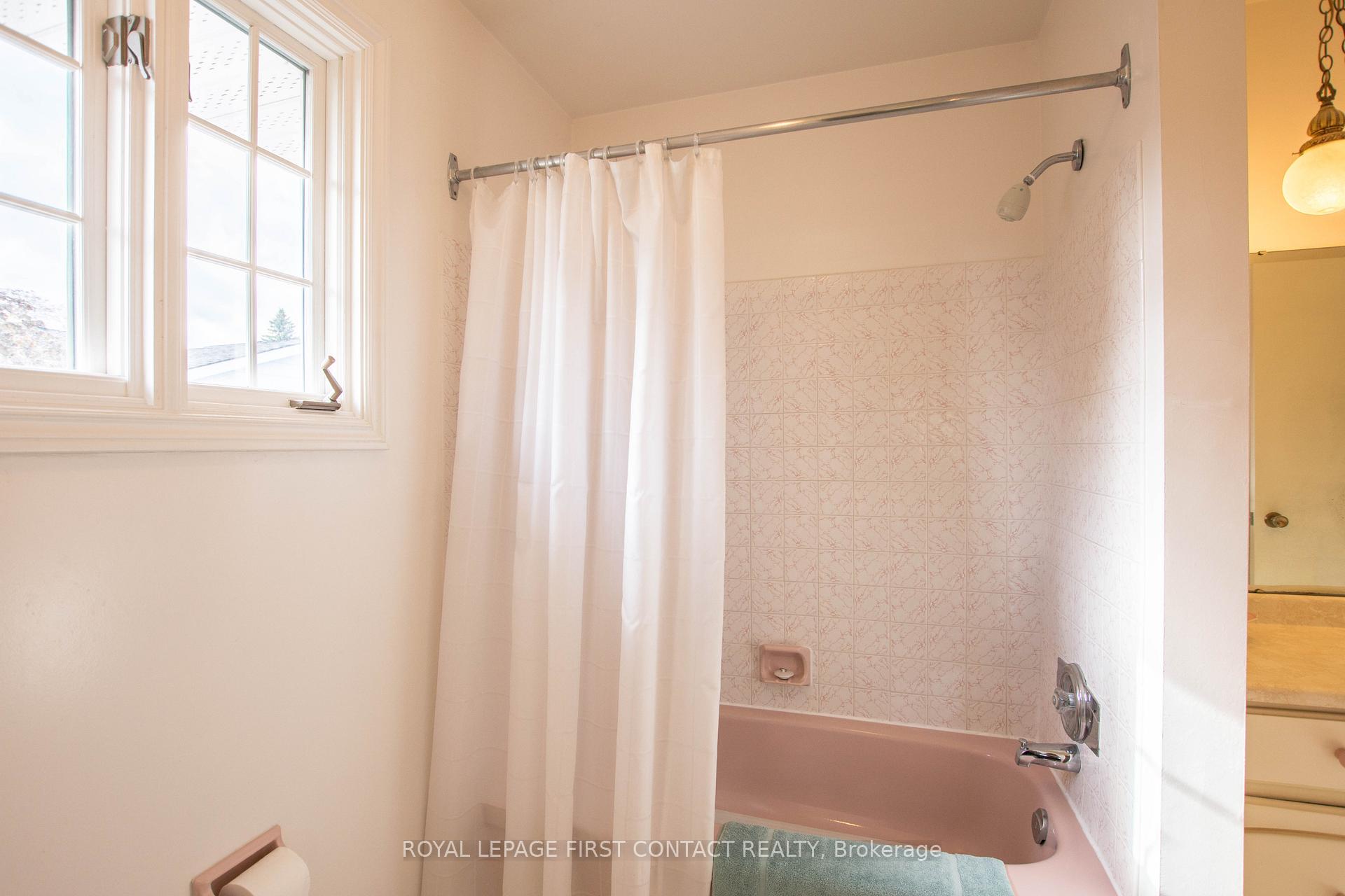 Photo 12 of 279 Cook Street, Barrie, Grove East — HOMEH