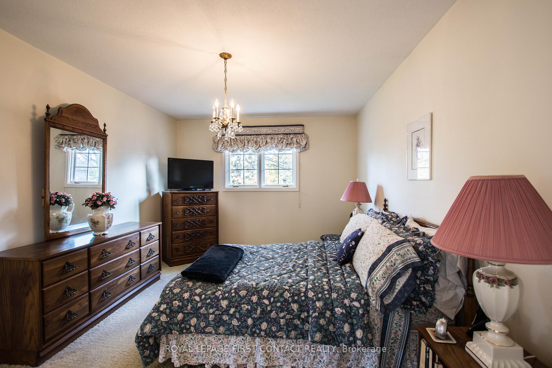 Photo 15 of 279 Cook Street, Barrie, Grove East — HOMEH