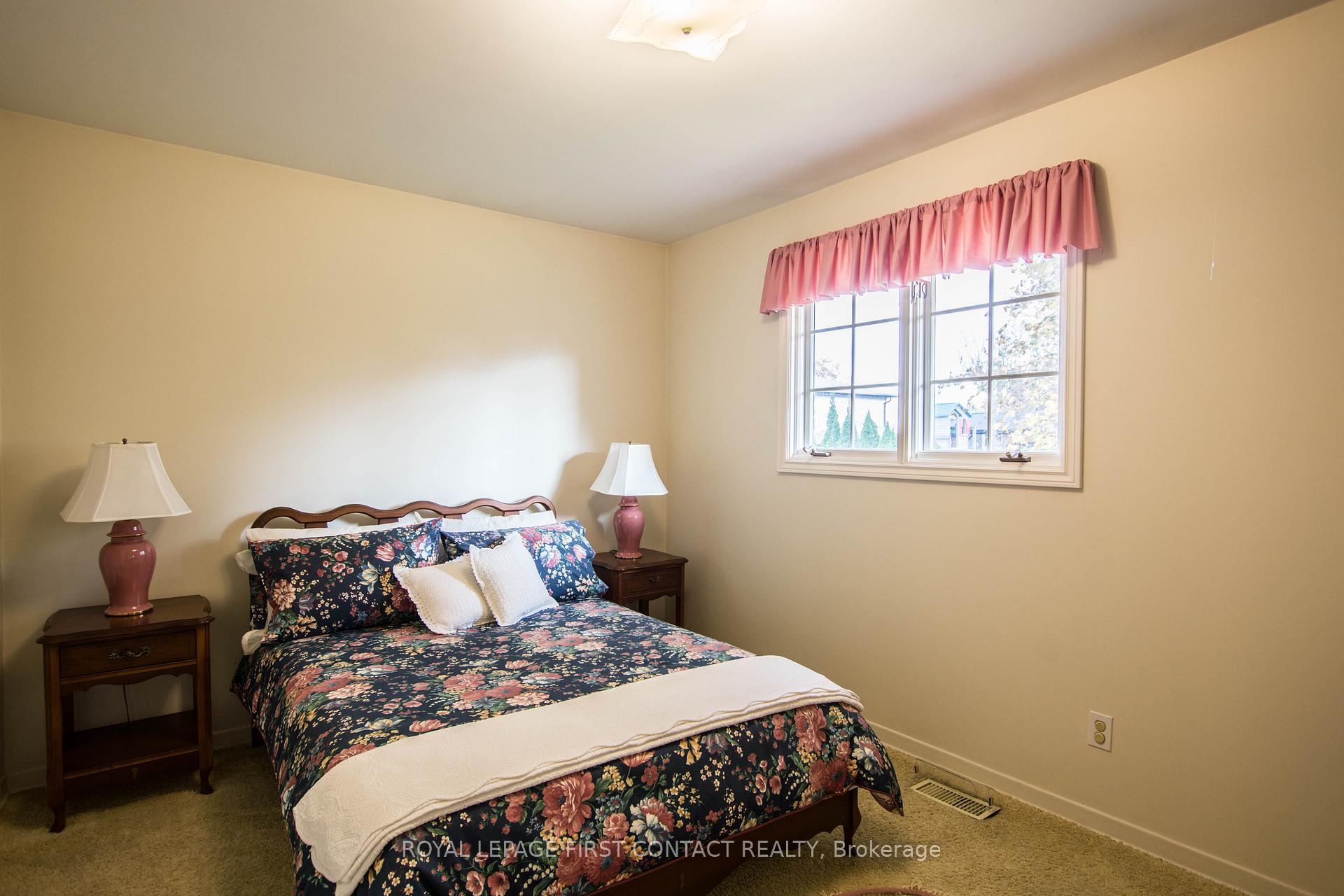 Photo 16 of 279 Cook Street, Barrie, Grove East — HOMEH