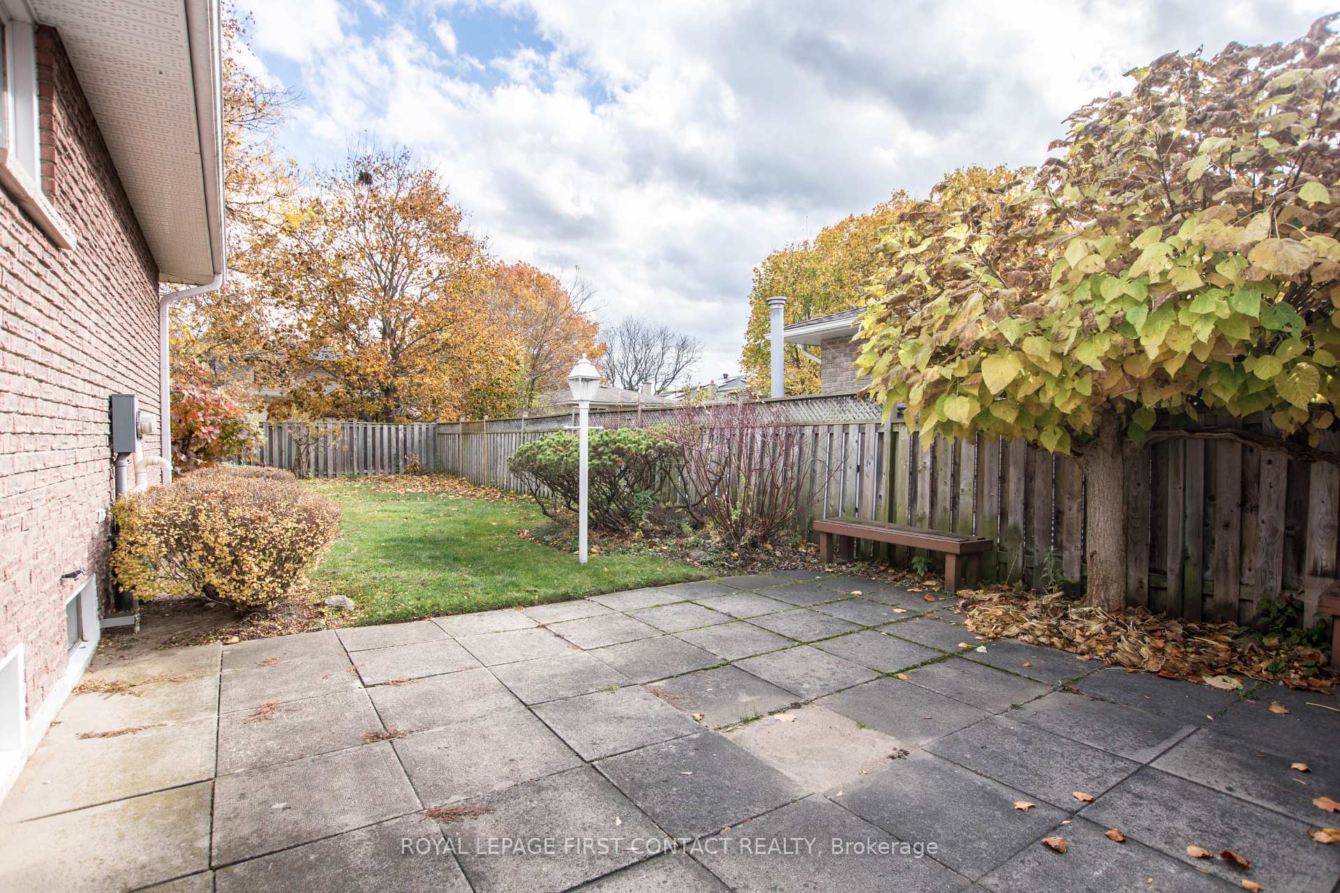 Photo 32 of 279 Cook Street, Barrie, Grove East — HOMEH