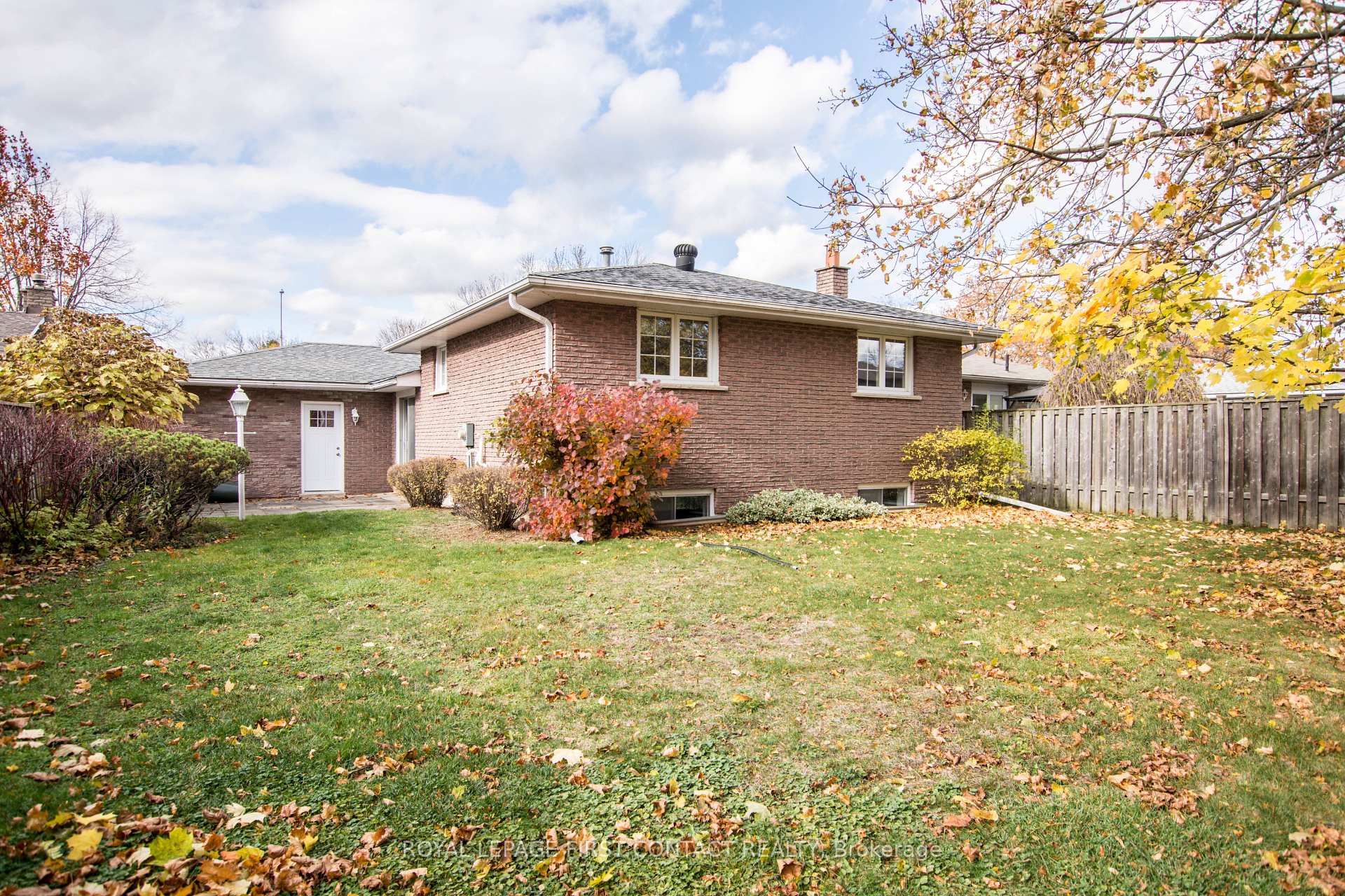 Photo 34 of 279 Cook Street, Barrie, Grove East — HOMEH