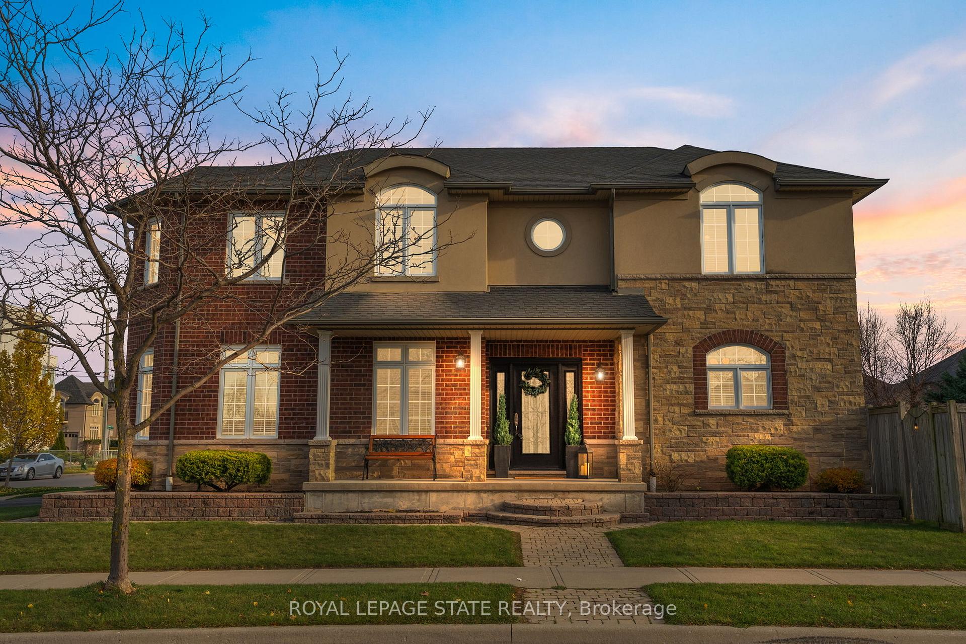 Photo 3 of 19 Watershore Drive, Hamilton, Winona — HOMEH
