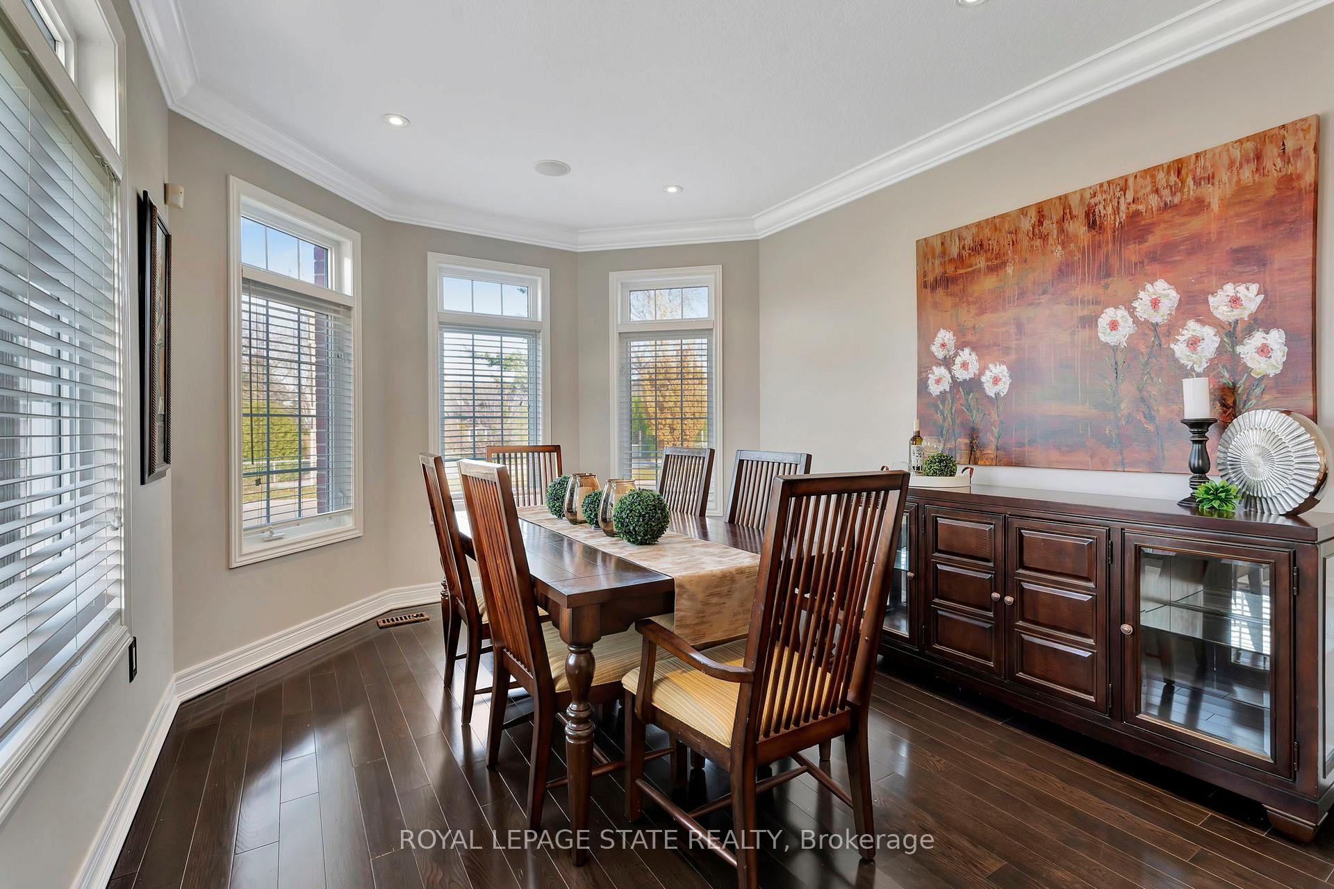 Photo 8 of 19 Watershore Drive, Hamilton, Winona — HOMEH