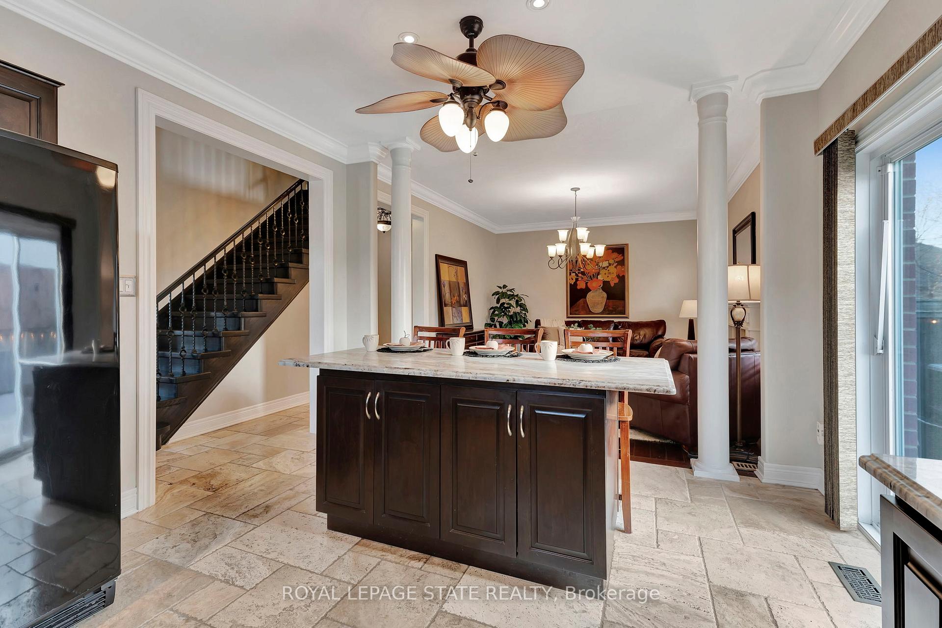 Photo 13 of 19 Watershore Drive, Hamilton, Winona — HOMEH