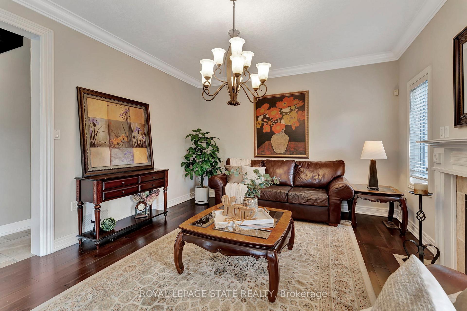Photo 14 of 19 Watershore Drive, Hamilton, Winona — HOMEH